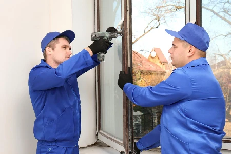 Residential Broken Glass Repair Solutions in Four Corners, FL